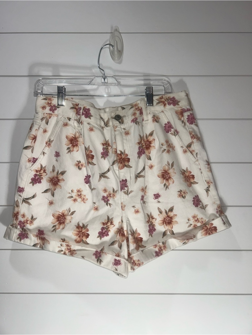 American Eagle Floral Mom Shorts Size 12 Denim White Pink Jean Pleated NWT